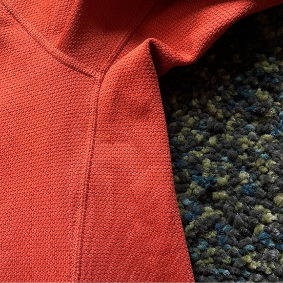 The North Face Orange Quarter Zip (M) - Picture 4 of 9